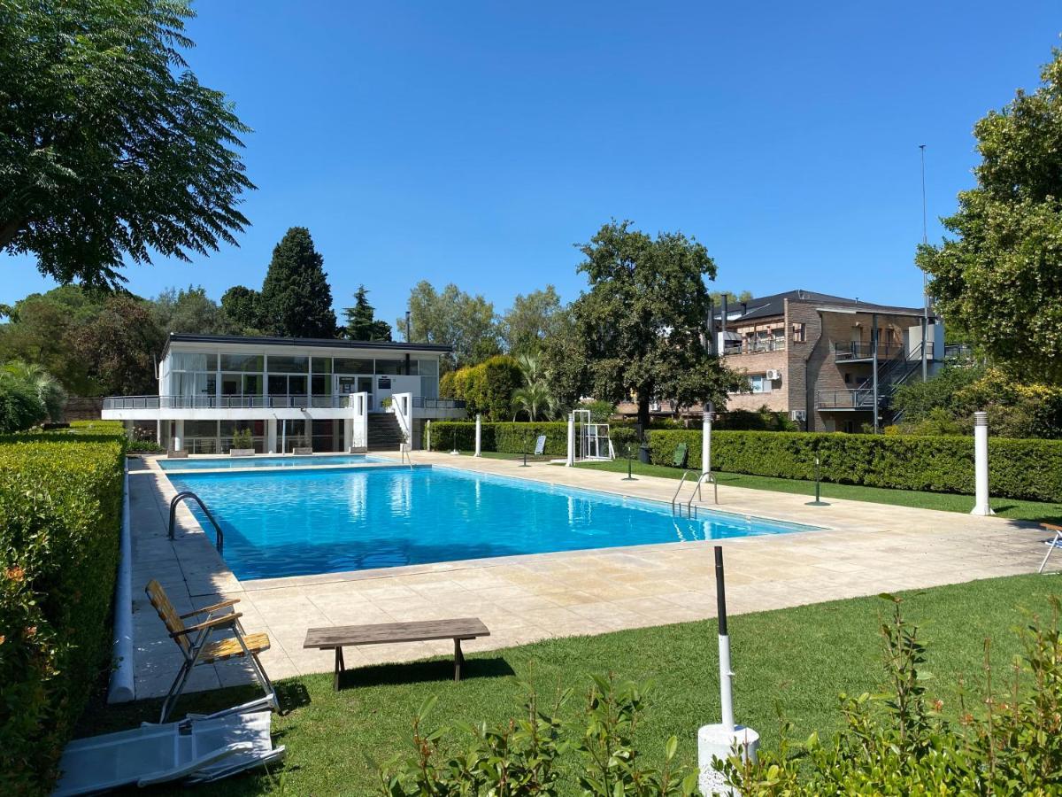 Apartamento En Country Pilar Piscina Parrilla Propia Hasta 4 Personas Экстерьер фото